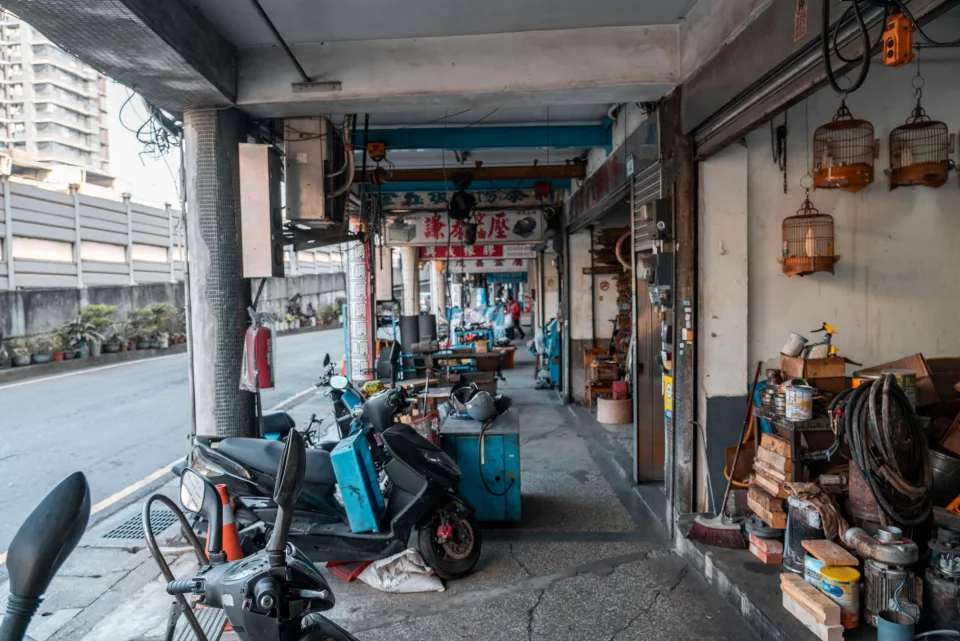 Xe hoàn thiện chờ khách nhận